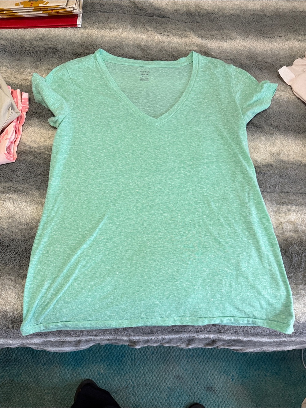 aerie Mint Green V-Neck Short Sleeve Tee